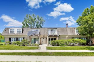 1101 Pleasant Run Drive 1006, Wheeling, IL 60090