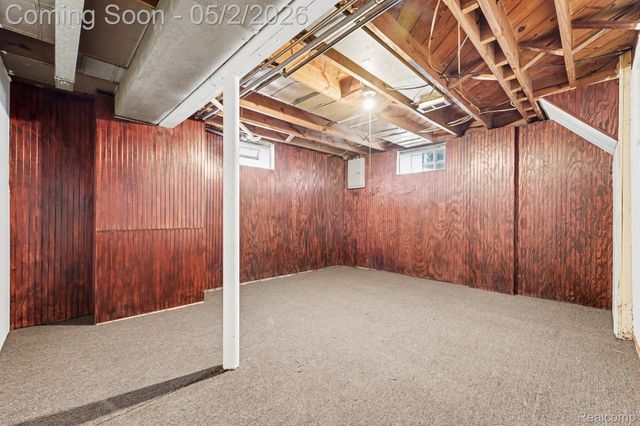30729 Alger Street, Madison Heights, MI 48071