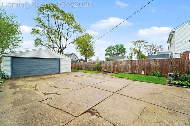 30729 Alger Street, Madison Heights, MI 48071