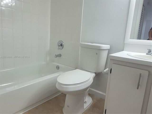 10773 Cleary Boulevard 203, Plantation, FL 33324