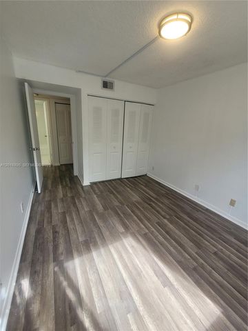10773 Cleary Boulevard 203, Plantation, FL 33324