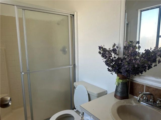 9888 Forest Ct, San Bernardino, CA 92301