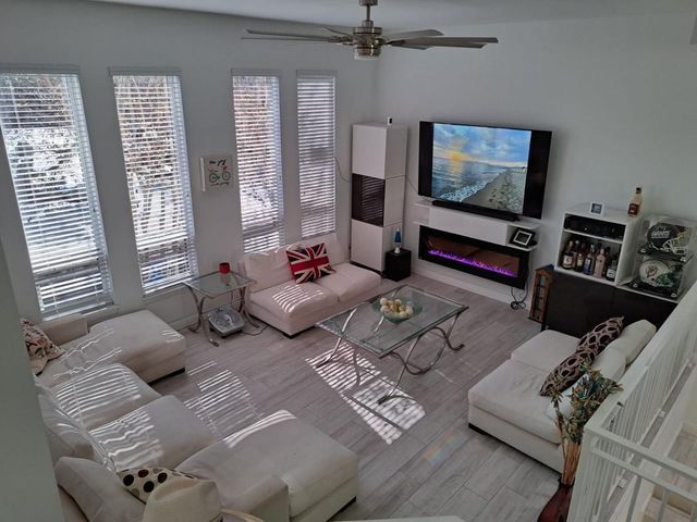 711 SE 16th Court, Fort Lauderdale, FL 33316