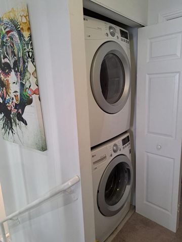 711 SE 16th Court, Fort Lauderdale, FL 33316