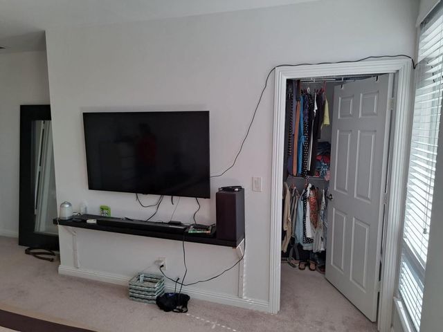 711 SE 16th Court, Fort Lauderdale, FL 33316