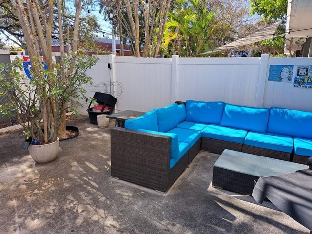 711 SE 16th Court, Fort Lauderdale, FL 33316