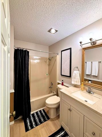 4 Tenkiller Trail, Cherokee Village, AR 72529
