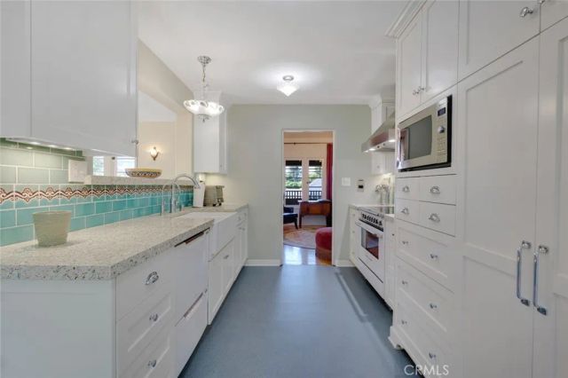 3760 Dover Street, Los Angeles, CA 90039