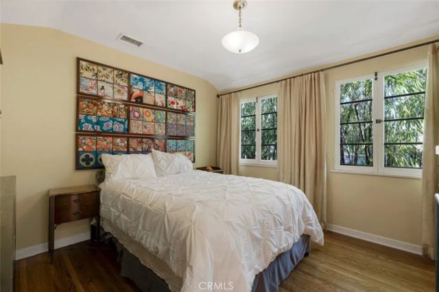 3760 Dover Street, Los Angeles, CA 90039