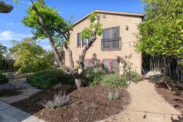 3760 Dover Street, Los Angeles, CA 90039