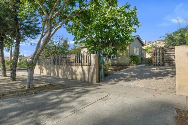 3760 Dover Street, Los Angeles, CA 90039