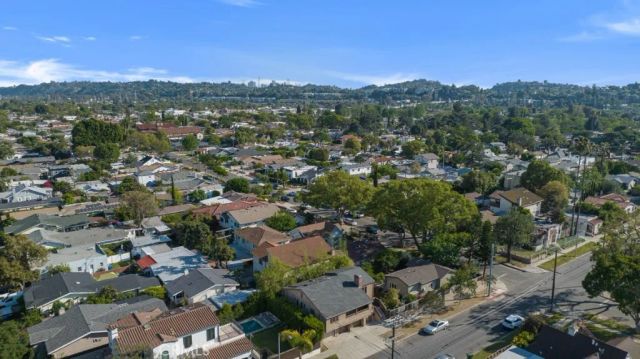 3760 Dover Street, Los Angeles, CA 90039