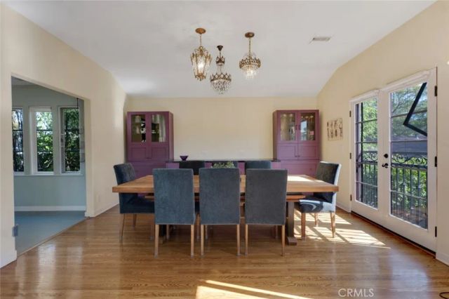 3760 Dover Street, Los Angeles, CA 90039