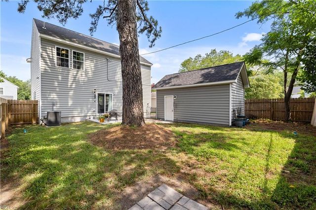 12 Cushing ST, Portsmouth, VA 23702