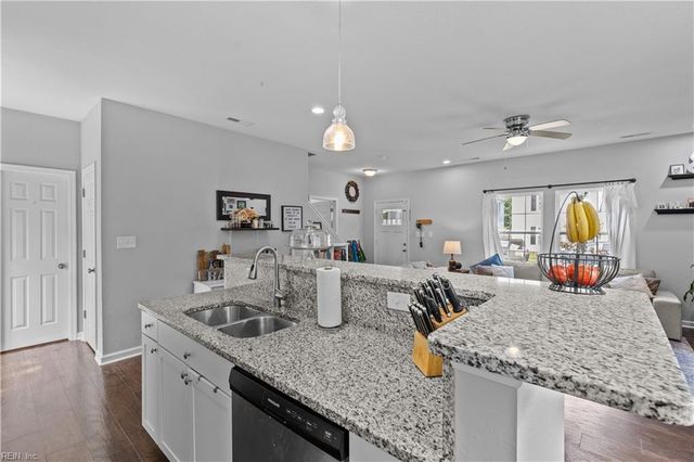 12 Cushing ST, Portsmouth, VA 23702