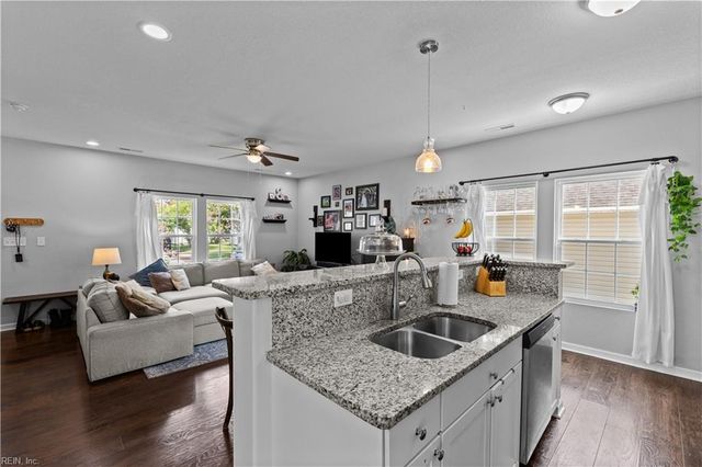 12 Cushing ST, Portsmouth, VA 23702