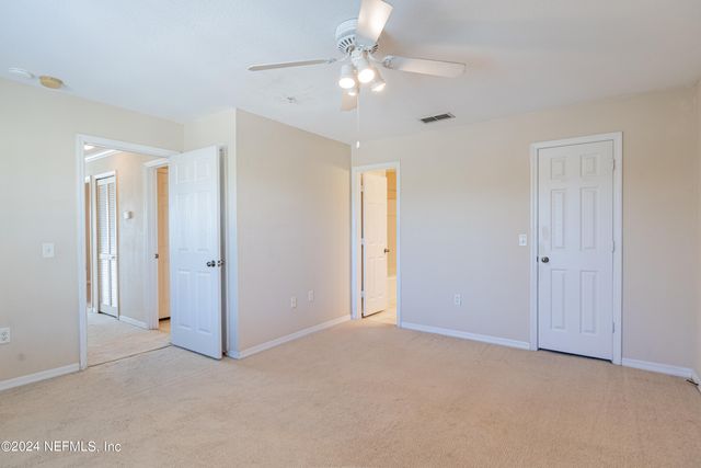 7800 POINT MEADOWS Drive 1232, Jacksonville, FL 32256