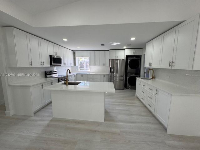 14441 Pine Lily Drive, Fort Myers, FL 33908