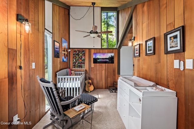 852 Woodland Dr, Sandpoint, ID 83864