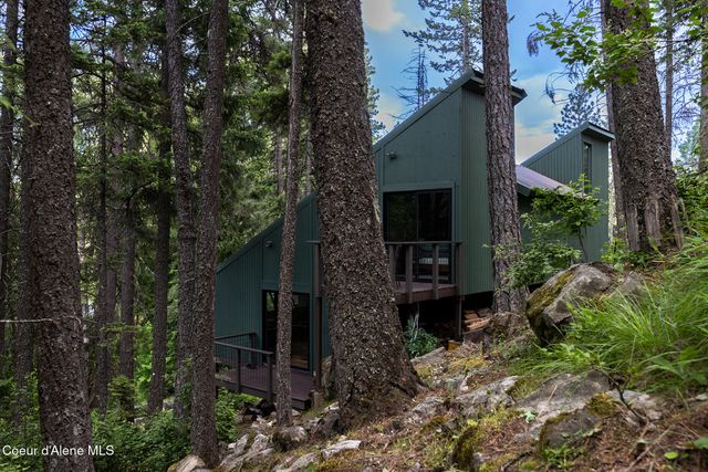 852 Woodland Dr, Sandpoint, ID 83864