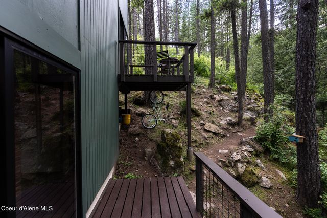 852 Woodland Dr, Sandpoint, ID 83864