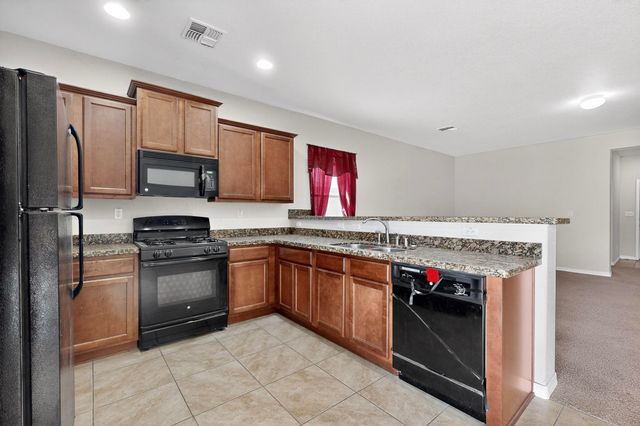 30 La Resolana Avenue, Rio Rancho, NM 87144