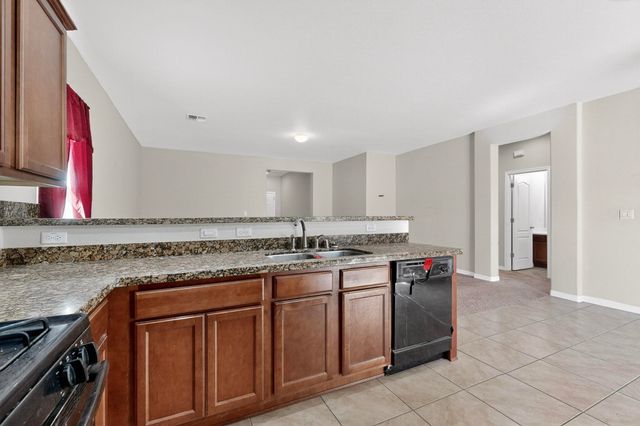 30 La Resolana Avenue, Rio Rancho, NM 87144