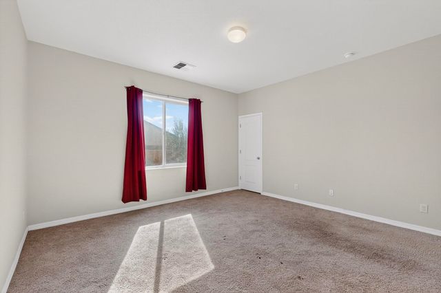 30 La Resolana Avenue, Rio Rancho, NM 87144