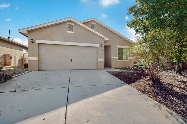 30 La Resolana Avenue, Rio Rancho, NM 87144