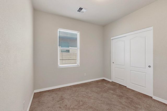 30 La Resolana Avenue, Rio Rancho, NM 87144