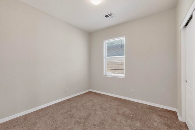 30 La Resolana Avenue, Rio Rancho, NM 87144