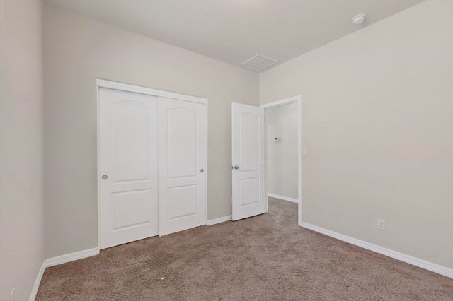 30 La Resolana Avenue, Rio Rancho, NM 87144