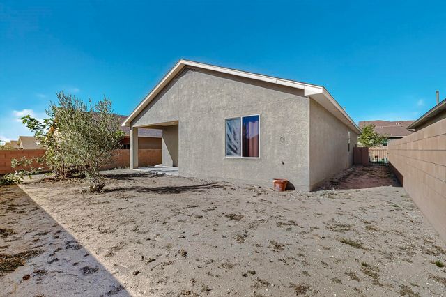 30 La Resolana Avenue, Rio Rancho, NM 87144