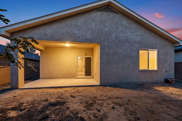 30 La Resolana Avenue, Rio Rancho, NM 87144