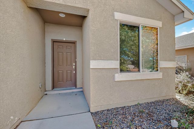 30 La Resolana Avenue, Rio Rancho, NM 87144