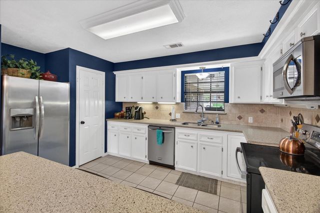 13239 Bluff View Drive, Willis, TX 77318