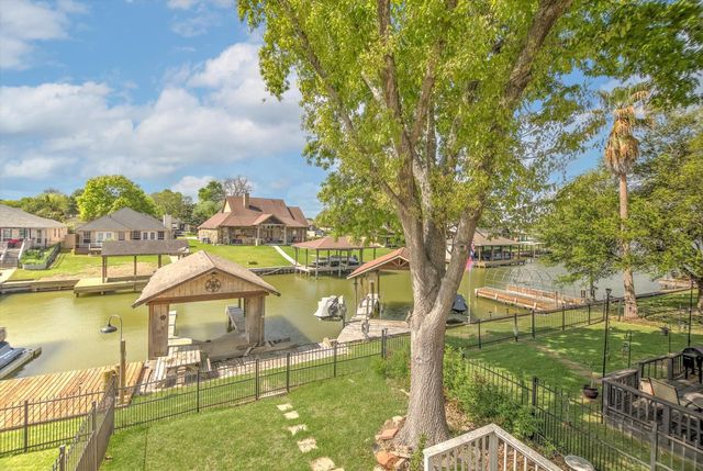 13239 Bluff View Drive, Willis, TX 77318