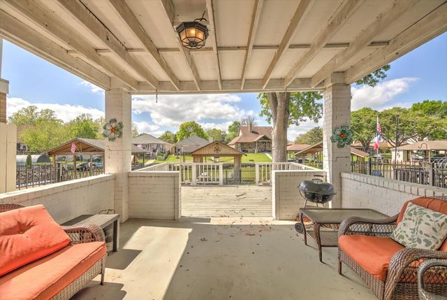 13239 Bluff View Drive, Willis, TX 77318