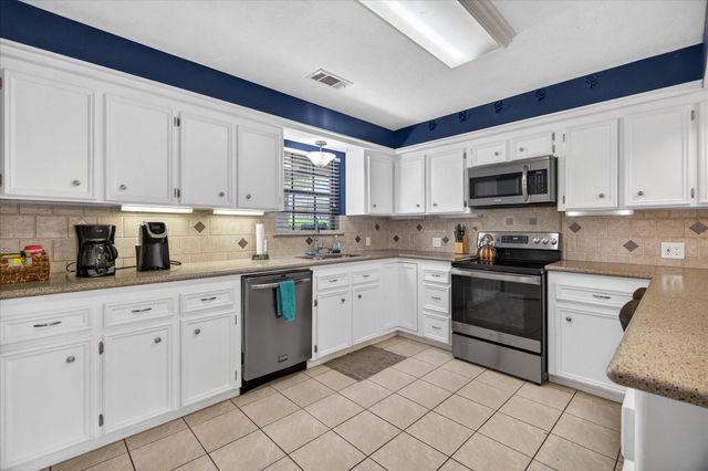 13239 Bluff View Drive, Willis, TX 77318