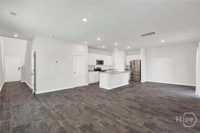 100 Amethyst Drive, Bloomingdale, GA 31302