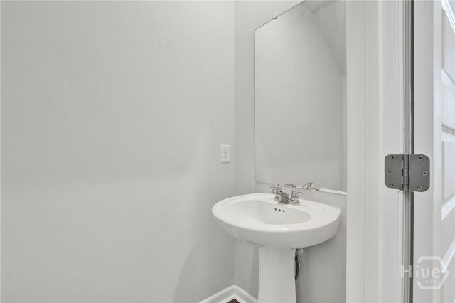 100 Amethyst Drive, Bloomingdale, GA 31302