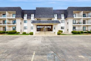2371 Deerpath Drive 101, Schererville, IN 46375