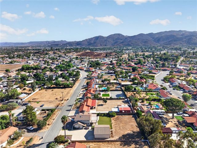 34655 Almond, Wildomar, CA 92595