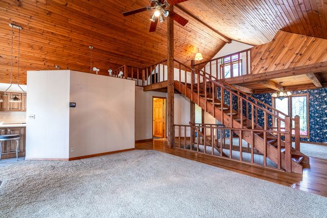 5 Lake Shore Court, Carbondale, IL 62902