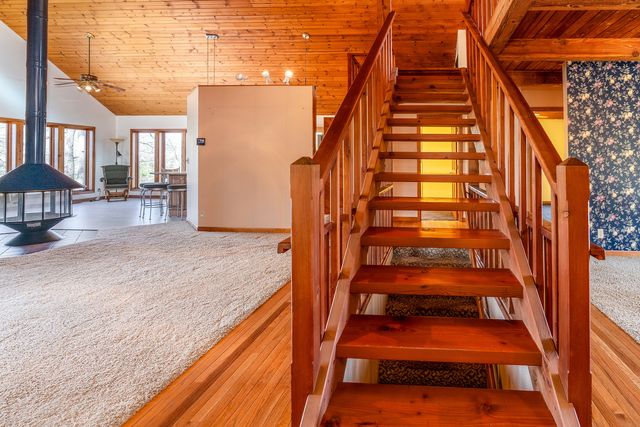5 Lake Shore Court, Carbondale, IL 62902