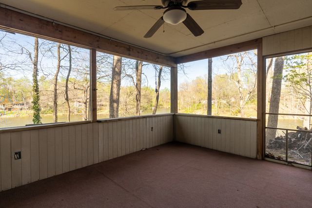 5 Lake Shore Court, Carbondale, IL 62902