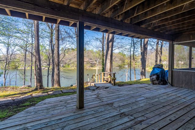5 Lake Shore Court, Carbondale, IL 62902