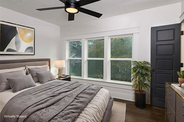 105 E 14th Street, Houston, TX 77008