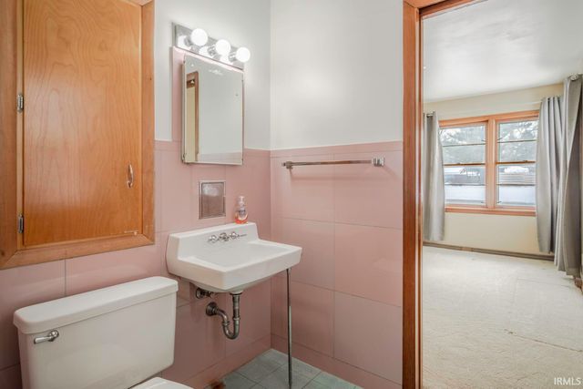 906 Windsor Drive, West Lafayette, IN 47906