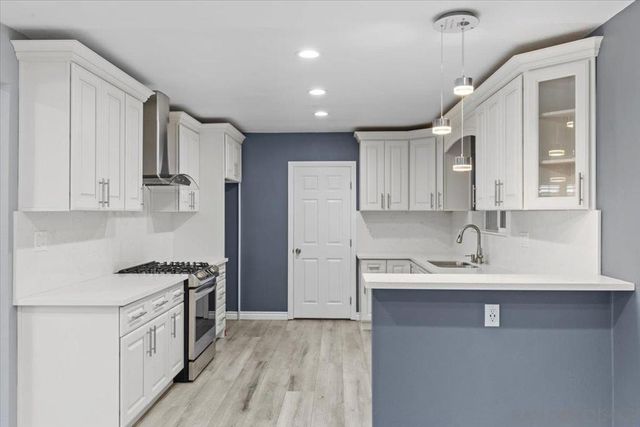 7216 Pearson St, La Mesa, CA 91941